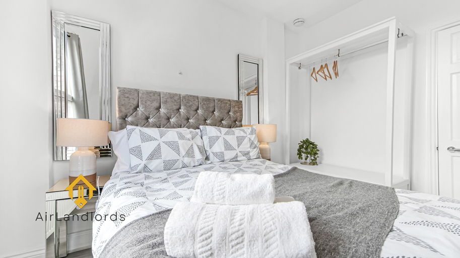 Others 3, Exclusive 2Bedroom Flat near Loughborough Junction, London