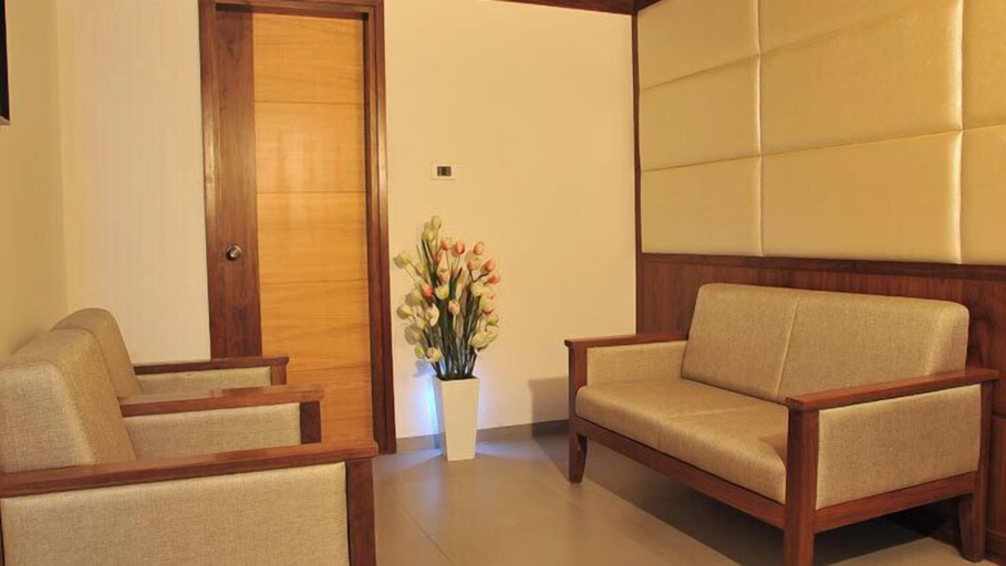 Room 4, dhanalakshmi srinivasan hotels pvt ltd, Perambalur