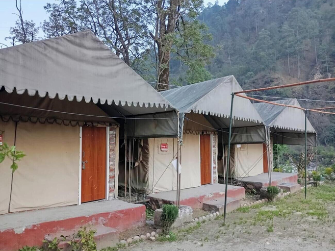 Front of property 4, Toorani Resort, Uttarkashi