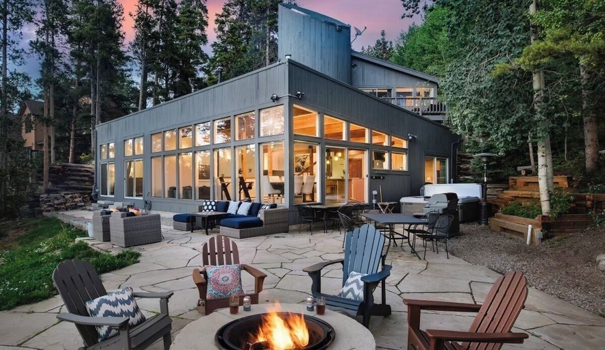 Primary image, Mountain Retreat in Breckenridge, Summit