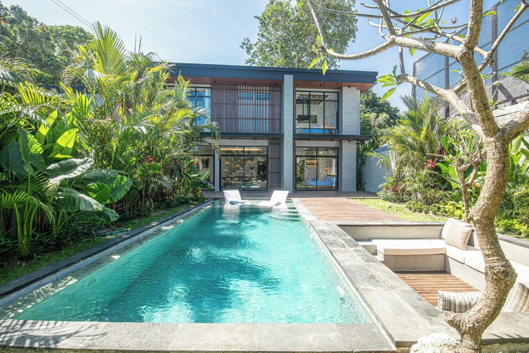 Exterior 2, Refined 5BR Contemporary Villa, 400m to the Beach, Badung