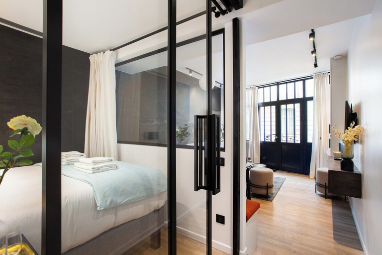 Bedroom 5, Chic Apartment - 2br/6p - Pantheon, Paris