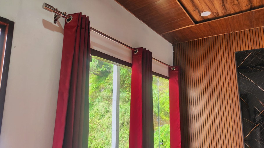 Room 3, Yamunotri Heli Resort, Uttarkashi
