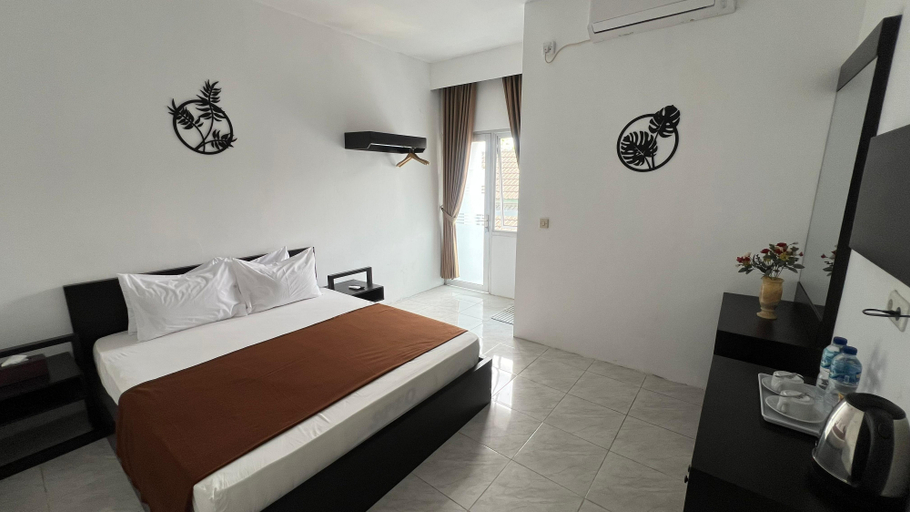 Villa Jonggrang Batik Room Type - Truntum Superior Room