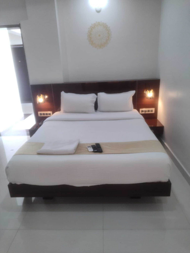 Room 2, Hotel Itagi Square, Bijapur
