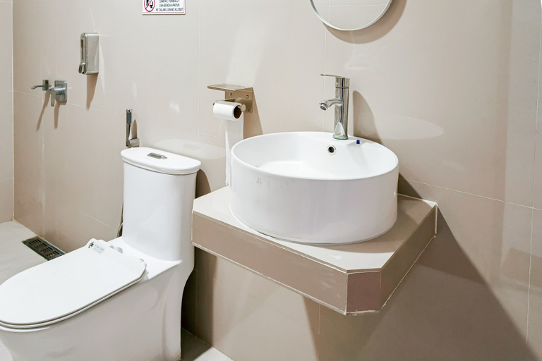 Bathroom 2, Urbanview Hotel JD Luxury Brebes, Brebes