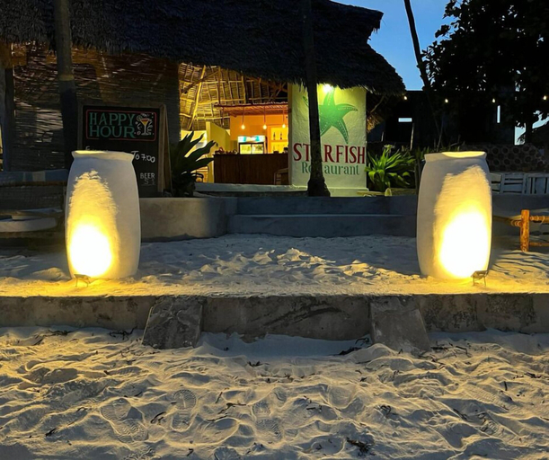 Restaurant 4, Starfish Garden Lodge, Kusini