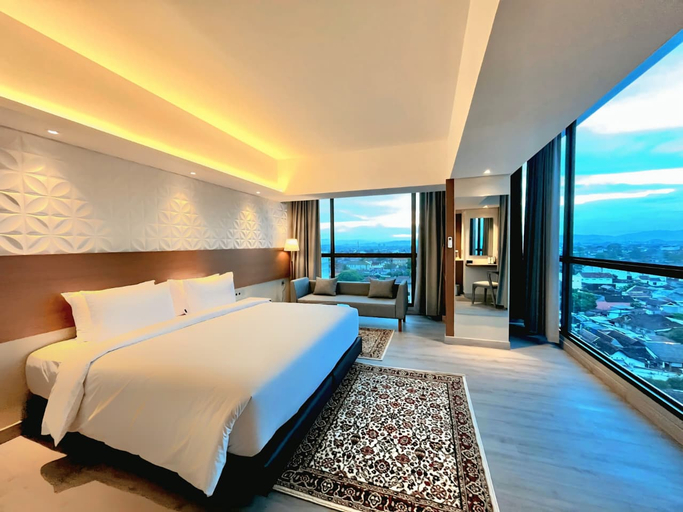 The Jogja Hotel & Conference Center - Malioboro Room Type - Corner Suite