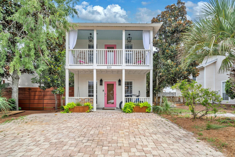 Exterior 5, Milo's Beach Bungalow, Walton