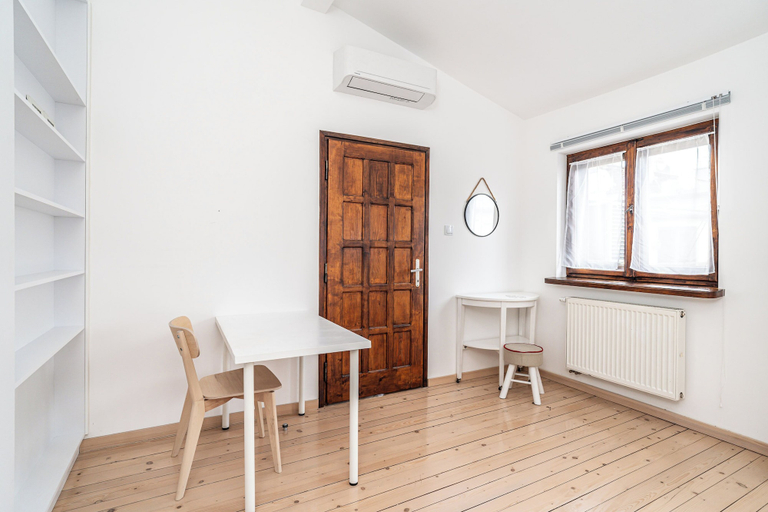 Room 4, RentPlanet - Apartament przy Plantach, Kraków City
