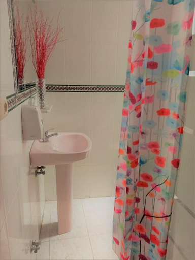 Bathroom 3, SevillaDream Hostel, Sevilla