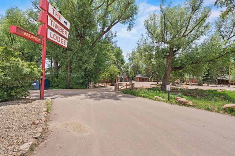 Property entrance 3, Timber Lodge Cabin 8, El Paso