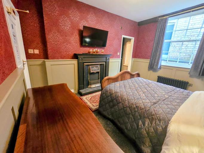 Bedroom 2, The New Inn – RelaxInnz, Gloucestershire