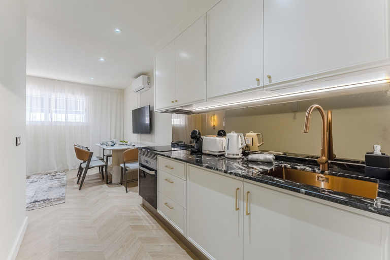 Private kitchen 5, SeaShell Suites, Santa Cruz de Tenerife