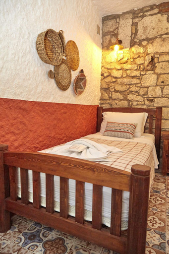 Bedroom 2, Morisi Avlu, Çeşme