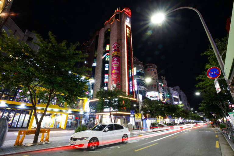 Others 3, Sinchon Apartments, Seodaemun