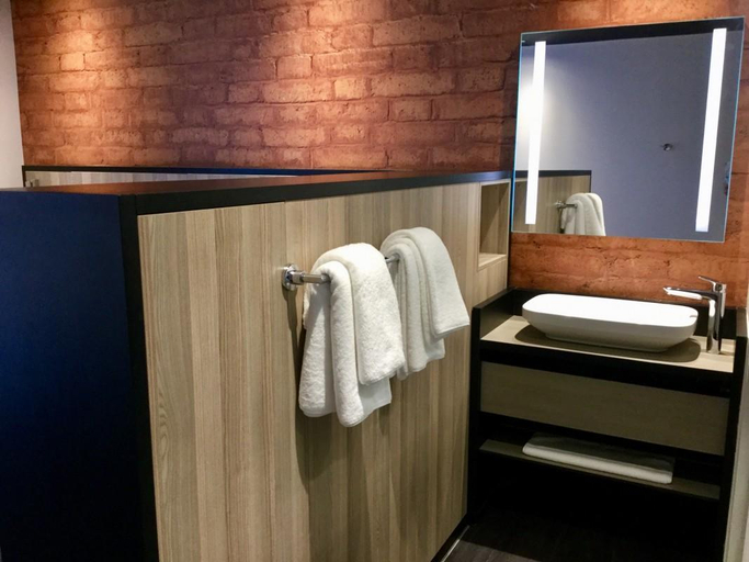 Bathroom 4, ONOMO Hotel Kigali, Nyarugenge
