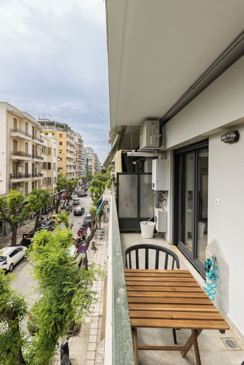 City view, Oak Tree by halu, Central Macedonia