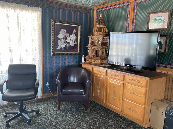 Public Area 2, Victorian Inn Motel & Suites, Nuckolls