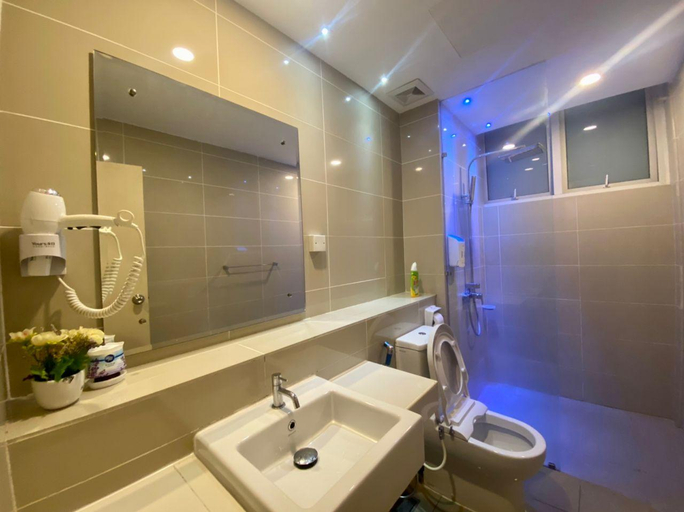 Bathroom 4, Kota Kinabalu Apartments, Kota Kinabalu