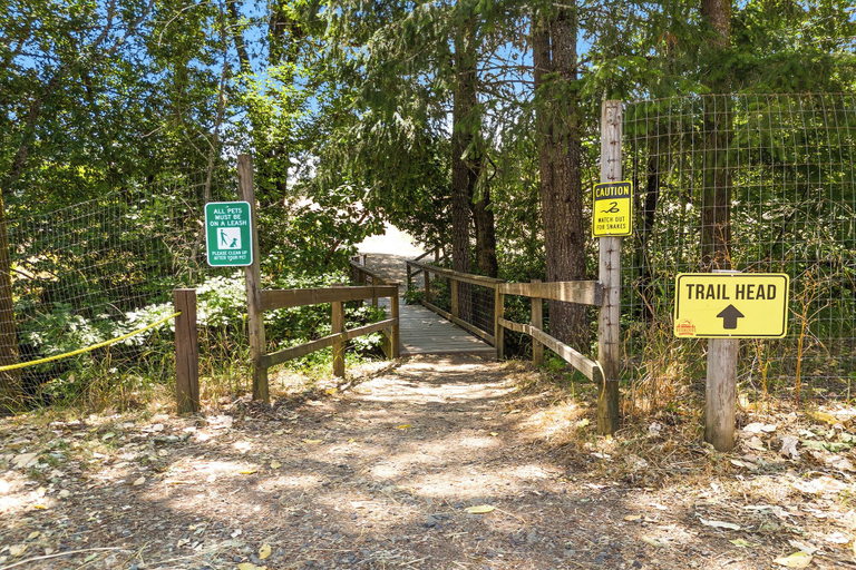 Hiking, Mendocino Redwoods RV Resort, Mendocino