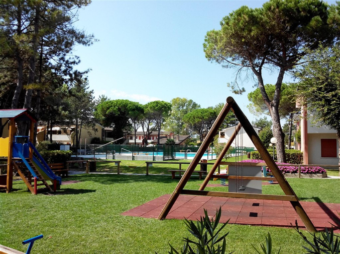 3, Modern flat in a villa with pool, Venezia