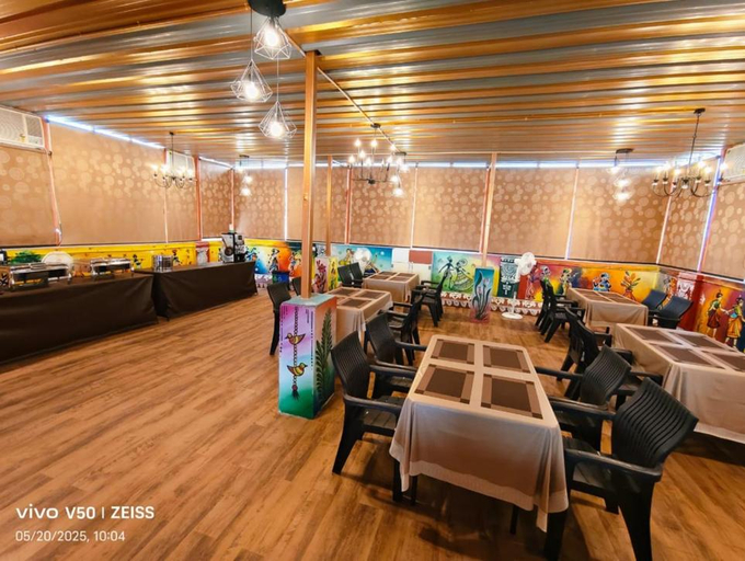 Food & Drinks 4, Chandan Heritage, Khordha