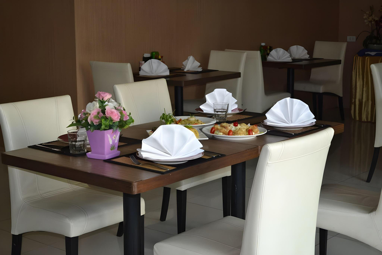 Food & Drinks 3, Ampo Residence Hotel, Uthai