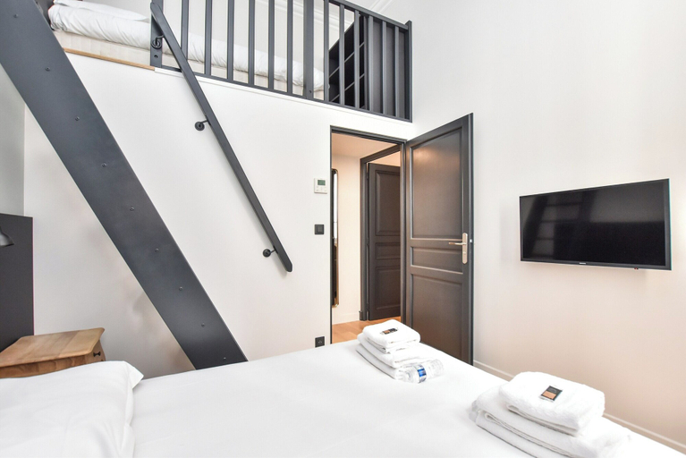 Room 4, Charming Apartment - 2br/7p - Arc de Triomphe, Paris