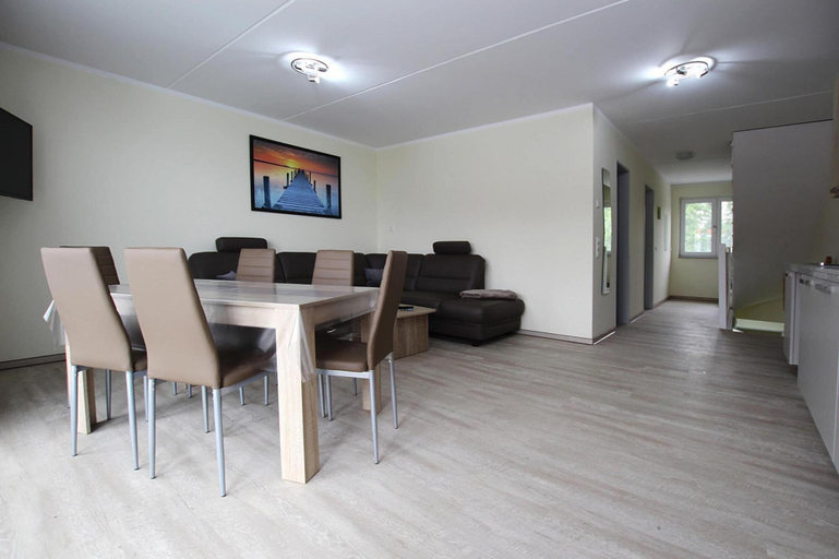 Living room 5, Appartement am Plau-see mit Parkplatz, Ludwigslust-Parchim
