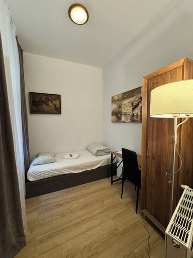 Bedroom 4, Amber Hostel, Kraków City