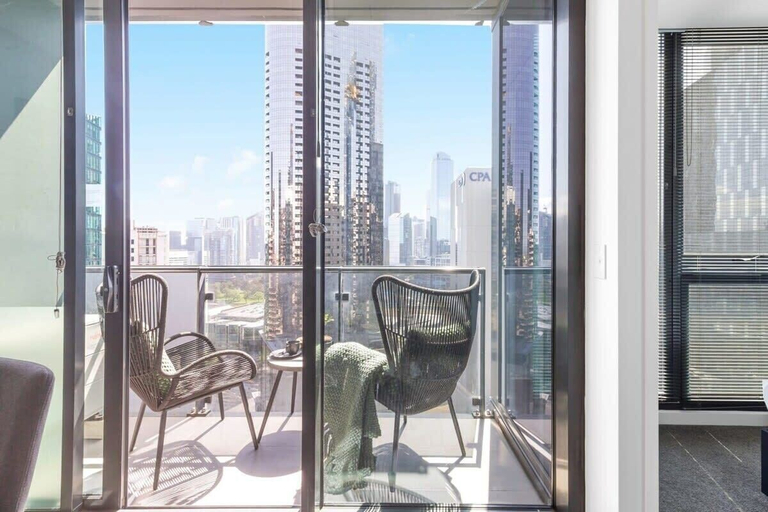 Interior 3, Southbank 2BR Apt City Views, Free Parking, Melbourne