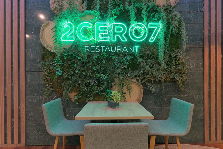 Food & Drinks 5, Aparthotel Atenea Barcelona, Barcelona