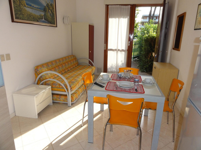 3, Apartment with pool access near beach, Venezia