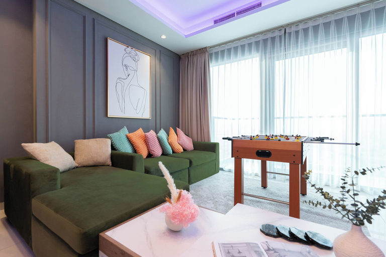 Living area 2, Exclusive Paramount 2BR - Skyline, Dubai