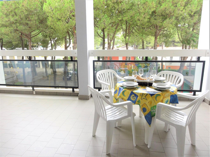 Balcony/terrace, Beachside apartment with terrace, Venezia