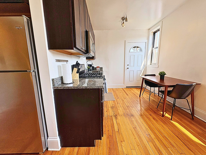 Private kitchen 2, Furnished 1BR - Woodlawn 2W, Cook