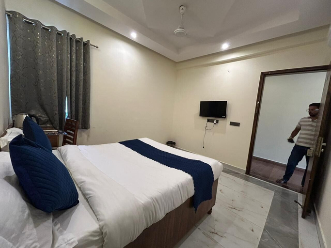 Room 5, Hotel Future Inn and Banquet, Gautam Buddha Nagar