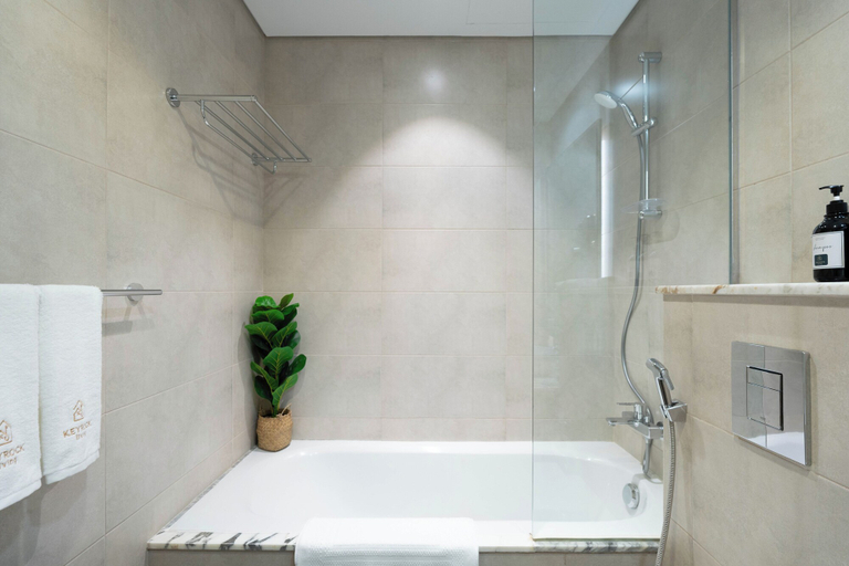 Bathroom 5, Exclusive Paramount 2BR - Skyline, Dubai