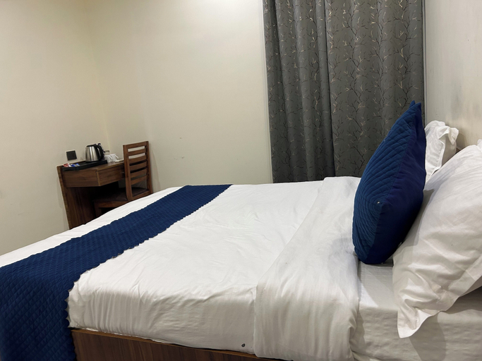 Room 4, Hotel Future Inn and Banquet, Gautam Buddha Nagar