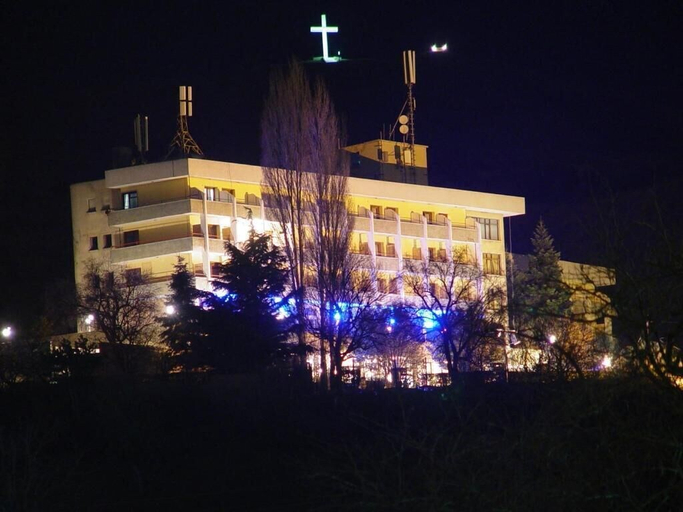 Exterior & Views, Hotel Kristal, Korçës