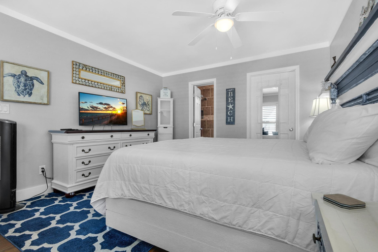 Room 3, Mardi's Cozy Townhouse, Escambia