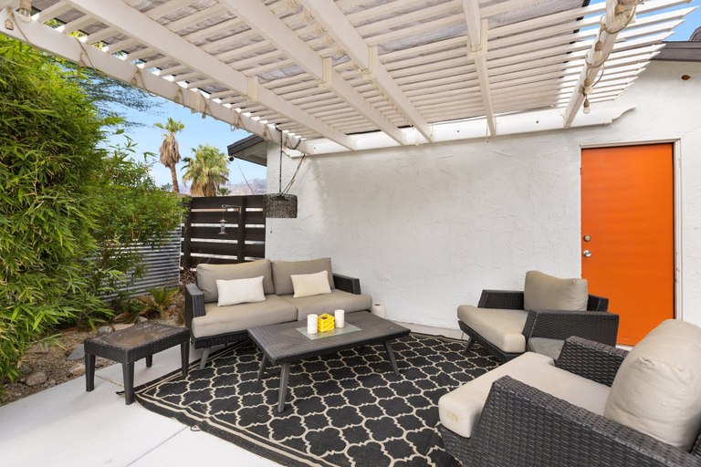Terrace/patio 3, Holiday Pool Paradise, Riverside