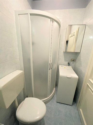 Bathroom, Apartment just steps from the beach, Venezia