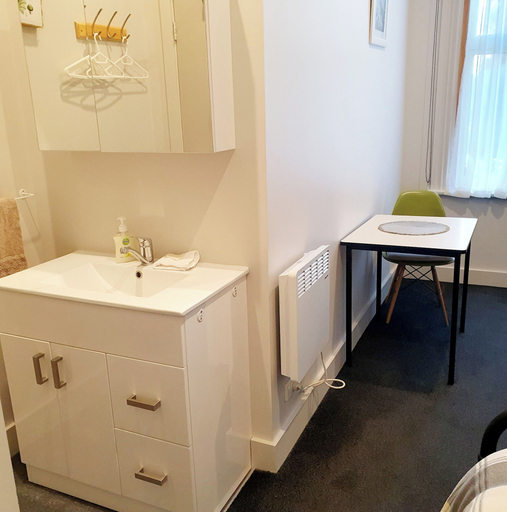 Room 3, Workstay at 123, Dunedin