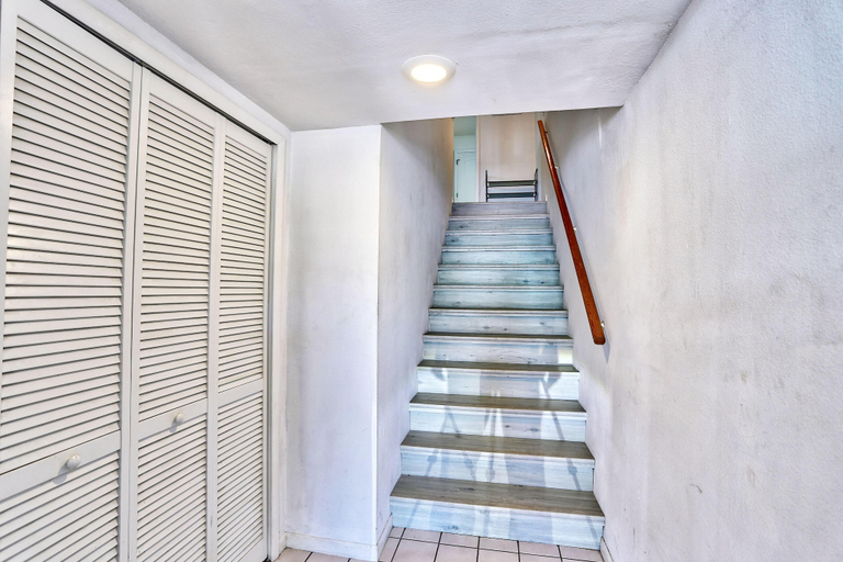 Interior 5, Beach Please, Pinellas