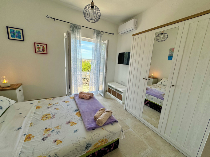Interior 2, App Jugo, Crikvenica