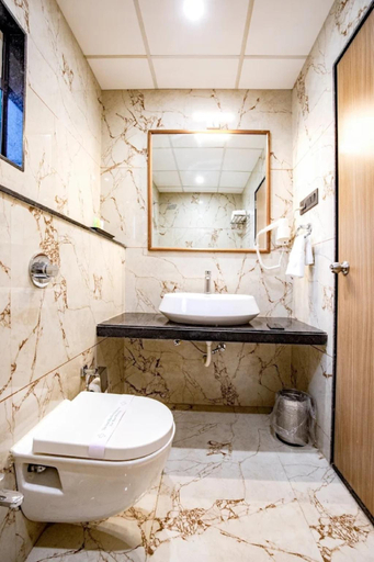 Bathroom, Hotel Nexus, Rajkot