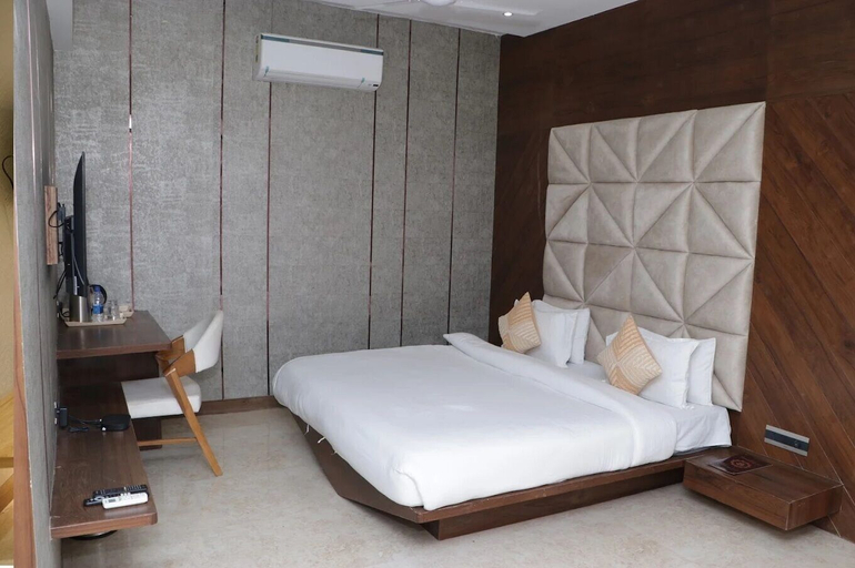 Bedroom 3, Hotel Samdariya Gold - Rewa, Rewa