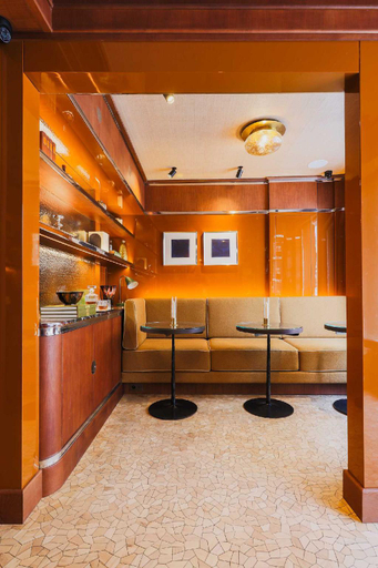 Interior view 2, Confidential Room 1, stone's throw from the Louvre, Paris